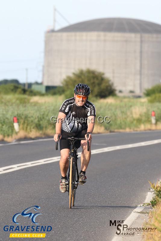 20180710-0078.jpg - Medway Tri Rider Peter Stawowski at GCC Evening 10 Time Trial 10-July-2018.  Isle of Grain, Kent.