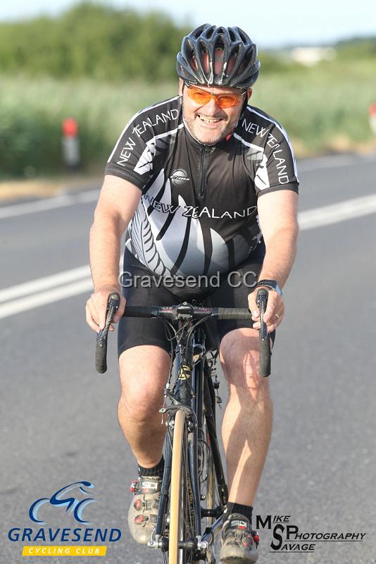 20180710-0082.jpg - Medway Tri Rider Peter Stawowski at GCC Evening 10 Time Trial 10-July-2018.  Isle of Grain, Kent.
