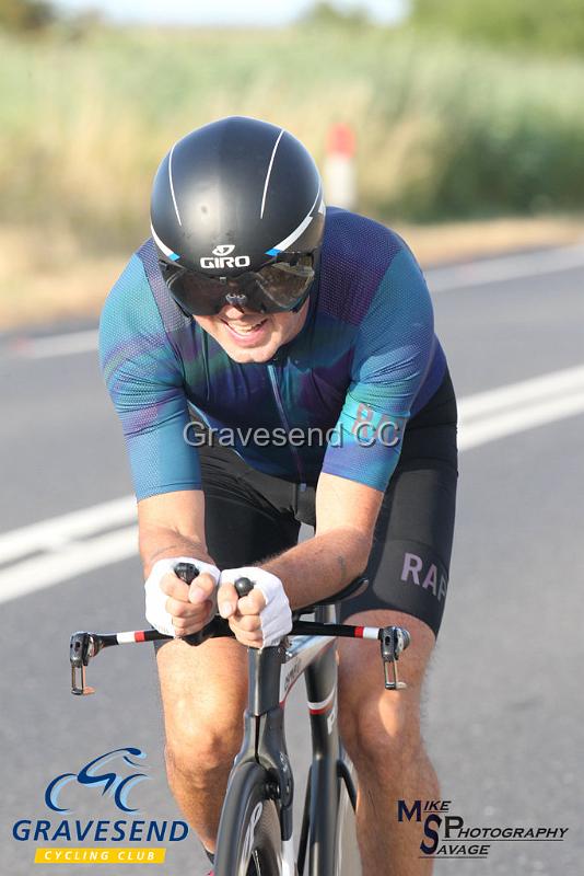 20180710-0118.jpg - Wigmore CC Rider Rodney Smith at GCC Evening 10 Time Trial 10-July-2018.  Isle of Grain, Kent.