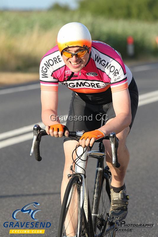 20180710-0241.jpg - Wigmore CC Rider Richard Masters at GCC Evening 10 Time Trial 10-July-2018.  Isle of Grain, Kent.