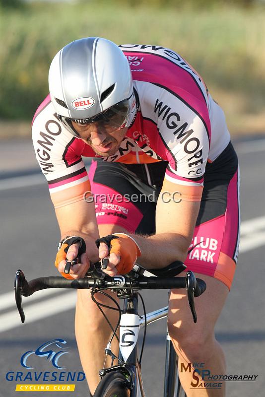 20180710-0481.jpg - Wigmore CC Rider David Bishop at GCC Evening 10 Time Trial 10-July-2018.  Isle of Grain, Kent.