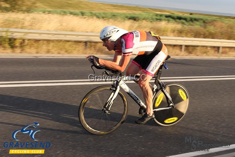 20180710-0523.jpg - Wigmore CC Rider Keith Walker at GCC Evening 10 Time Trial 10-July-2018.  Isle of Grain, Kent.