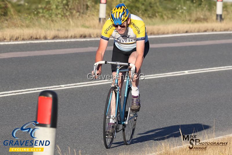 20180731-0004.jpg - GCC Rider Dave Abbots at GCC Evening 10 Time Trial 31-July-2018.  Isle of Grain, Kent.