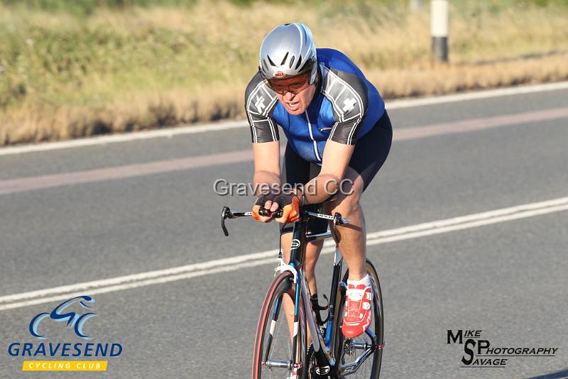 20180731-0138.jpg - VC Elan Rider Gary Birch at GCC Evening 10 Time Trial 31-July-2018.  Isle of Grain, Kent.