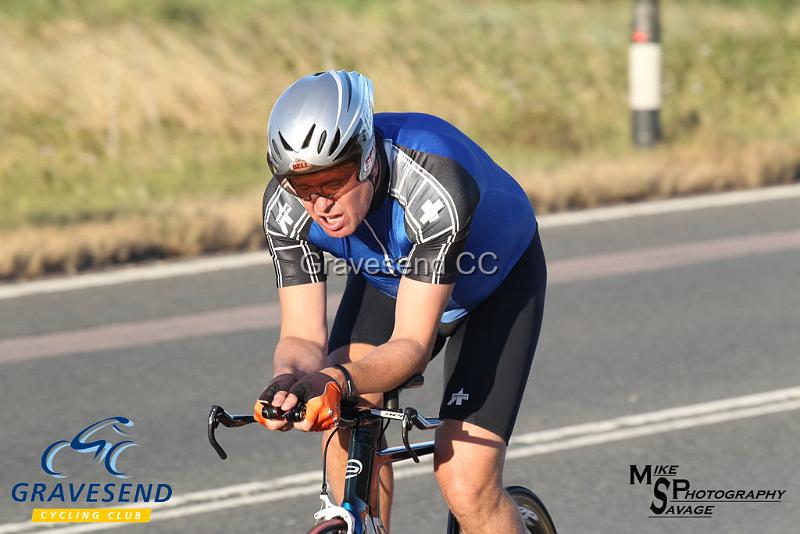20180731-0142.jpg - VC Elan Rider Gary Birch at GCC Evening 10 Time Trial 31-July-2018.  Isle of Grain, Kent.