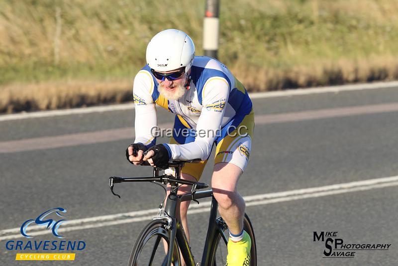 20180731-0282.jpg - CC Bexley Rider Mark Starbuck at GCC Evening 10 Time Trial 31-July-2018.  Isle of Grain, Kent.