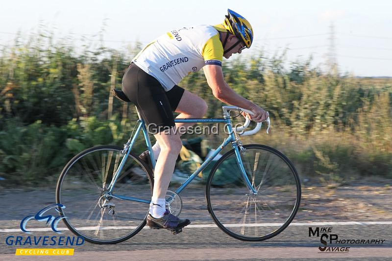 20180731-0342.jpg - GCC Rider Dave Abbots at GCC Evening 10 Time Trial 31-July-2018.  Isle of Grain, Kent.