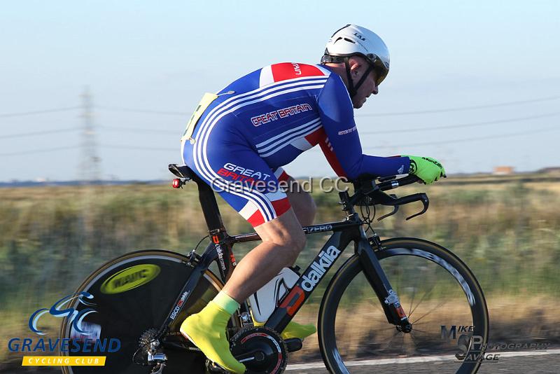 20180731-0386.jpg - Kassei Rider Graham Strugnell at GCC Evening 10 Time Trial 31-July-2018.  Isle of Grain, Kent.