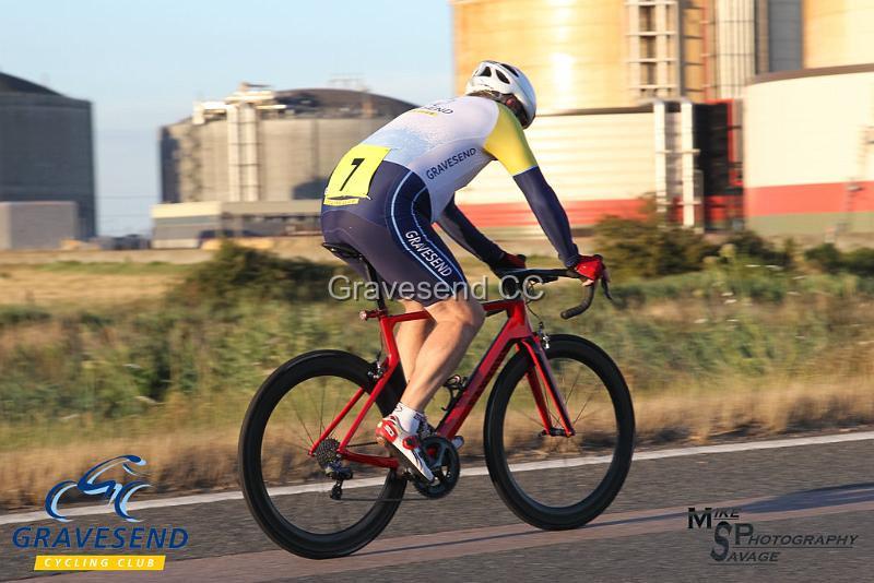 20180731-0435.jpg - GCC Rider Mike Harrington at GCC Evening 10 Time Trial 31-July-2018.  Isle of Grain, Kent.