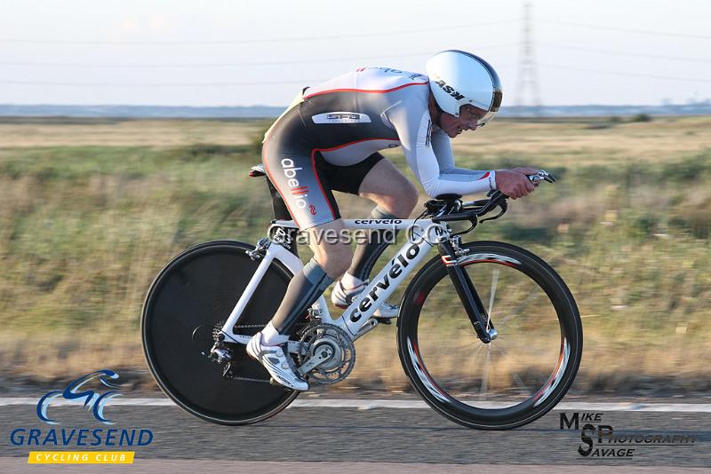 20180731-0439.jpg - Abellio SFA CC Rider Paul Fairman at GCC Evening 10 Time Trial 31-July-2018.  Isle of Grain, Kent.