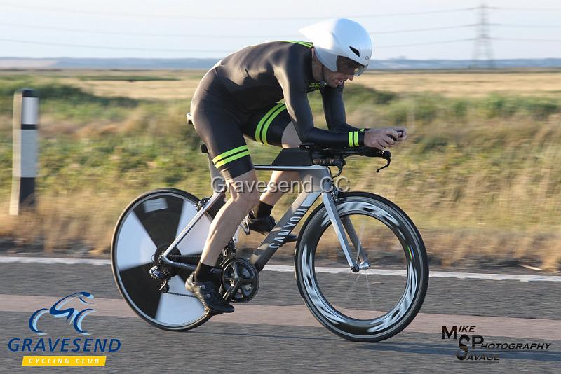 20180731-0476.jpg - GCC Rider Neil Harrigan at GCC Evening 10 Time Trial 31-July-2018.  Isle of Grain, Kent.