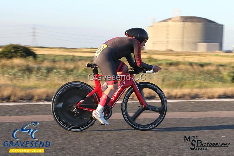 20180731-0510.jpg - Wigmore CC Rider Antony Bee at GCC Evening 10 Time Trial 31-July-2018.  Isle of Grain, Kent.