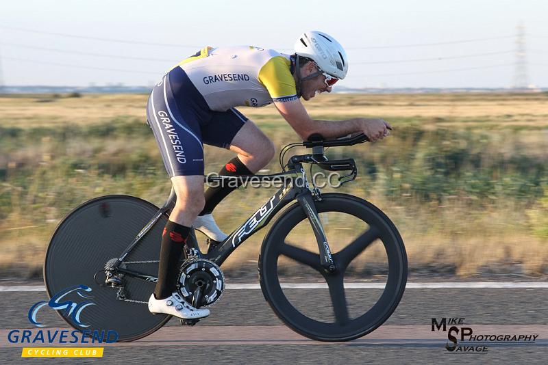 20180731-0519.jpg - GCC Rider Steve Harrington at GCC Evening 10 Time Trial 31-July-2018.  Isle of Grain, Kent.