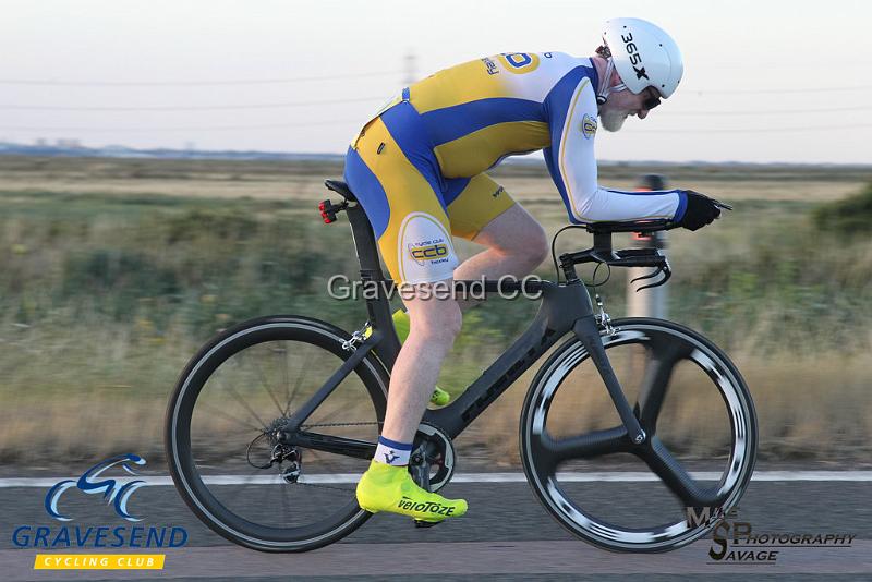 20180731-0551.jpg - CC Bexley Rider Mark Starbuck at GCC Evening 10 Time Trial 31-July-2018.  Isle of Grain, Kent.