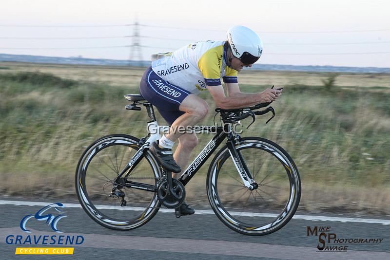 20180731-0590.jpg - GCC Rider Dave Barnes at GCC Evening 10 Time Trial 31-July-2018.  Isle of Grain, Kent.