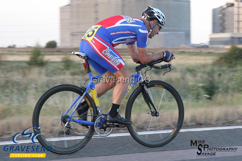 20180731-0613.jpg - GCC Rider Reg Smith at GCC Evening 10 Time Trial 31-July-2018.  Isle of Grain, Kent.