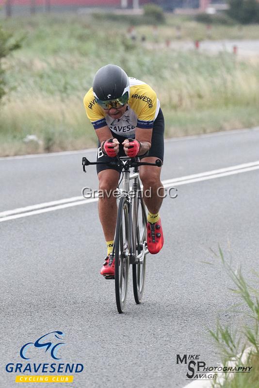 20180807-0003.jpg - GCC Rider Bob Wilson at GCC Evening 10 Time Trial 07-Aug-2018.  Isle of Grain, Kent.