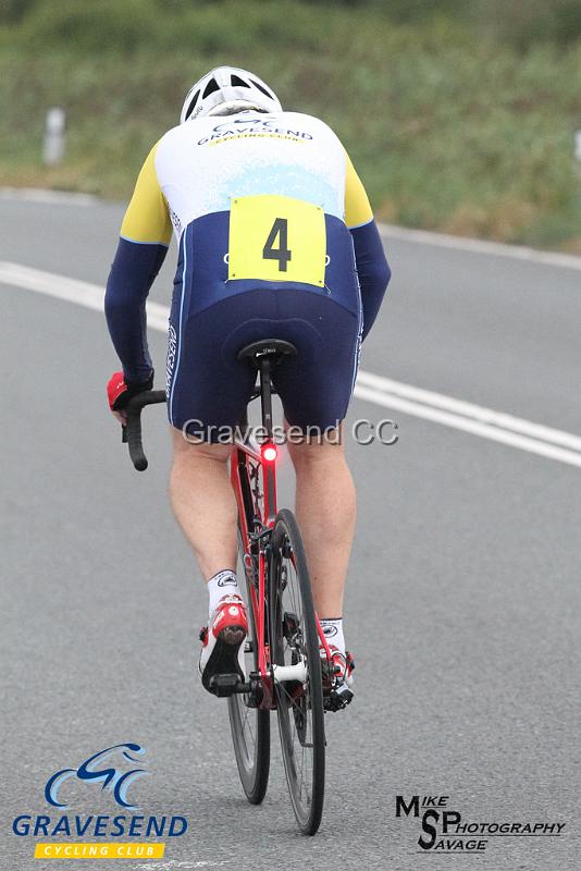 20180807-0038.jpg - GCC Rider Mike Harrington at GCC Evening 10 Time Trial 07-Aug-2018.  Isle of Grain, Kent.