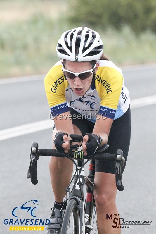 20180807-0047.jpg - GCC Rider Kate Savage at GCC Evening 10 Time Trial 07-Aug-2018.  Isle of Grain, Kent.