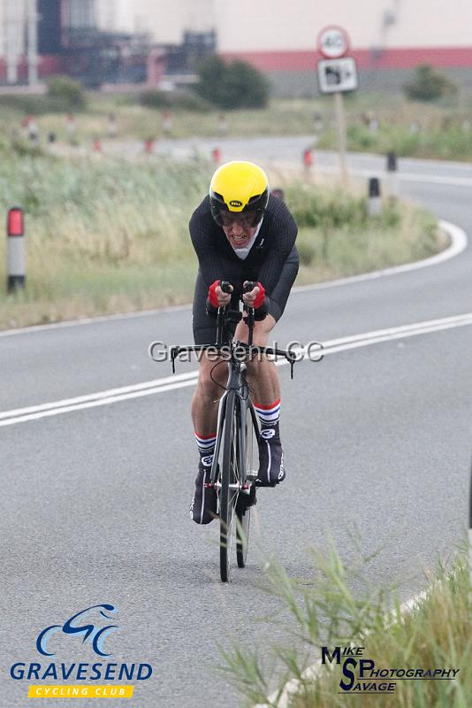 20180807-0055.jpg - Direct Power CT Rider David Churchill at GCC Evening 10 Time Trial 07-Aug-2018.  Isle of Grain, Kent.