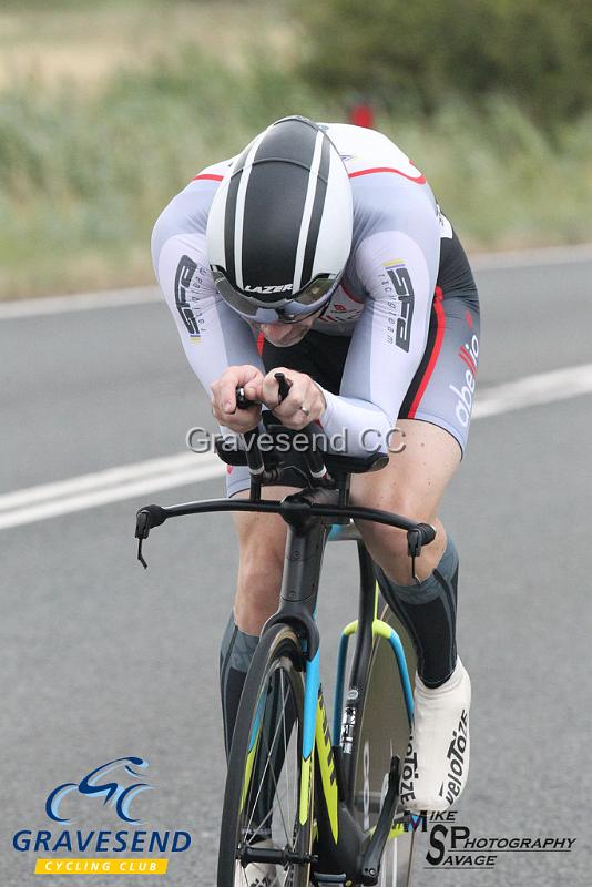 20180807-0070.jpg - Abellio SFA CC Rider Mark Baker at GCC Evening 10 Time Trial 07-Aug-2018.  Isle of Grain, Kent.