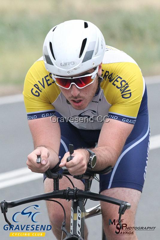 20180807-0082.jpg - GCC Rider Steve Harrington at GCC Evening 10 Time Trial 07-Aug-2018.  Isle of Grain, Kent.