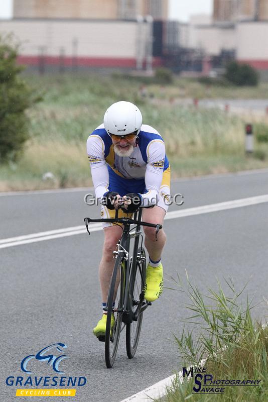 20180807-0087.jpg - CC Bexley Rider Mark Starbuck at GCC Evening 10 Time Trial 07-Aug-2018.  Isle of Grain, Kent.