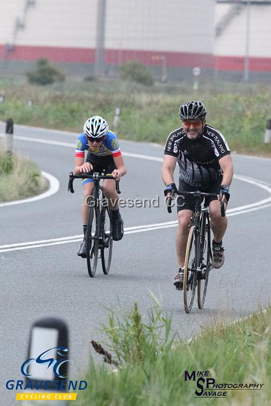 20180807-0124.jpg - Medway Tri Rider Peter Stawowski and Woolwich CC Rider Harry Ives  at GCC Evening 10 Time Trial 07-Aug-2018.  Isle of Grain, Kent.