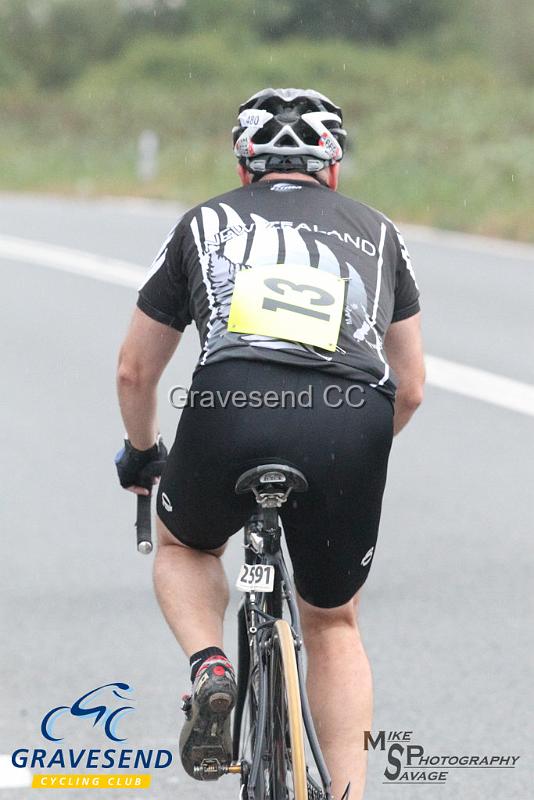 20180807-0137.jpg - Medway Tri Rider Peter Stawowski at GCC Evening 10 Time Trial 07-Aug-2018.  Isle of Grain, Kent.