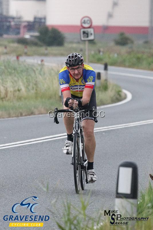 20180807-0143.jpg - Woolwich CC Rider Jon Ives at GCC Evening 10 Time Trial 07-Aug-2018.  Isle of Grain, Kent.