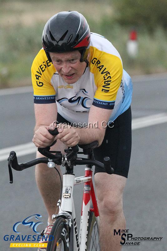 20180807-0232.jpg - GCC Rider Keith Ward at GCC Evening 10 Time Trial 07-Aug-2018.  Isle of Grain, Kent.