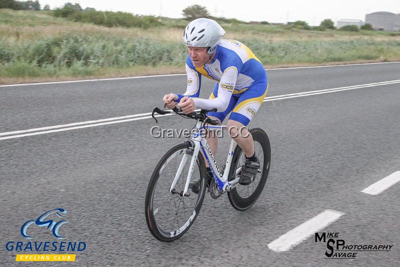 20180807-0248.jpg - CC Bexley Rider Lee Willard at GCC Evening 10 Time Trial 07-Aug-2018.  Isle of Grain, Kent.