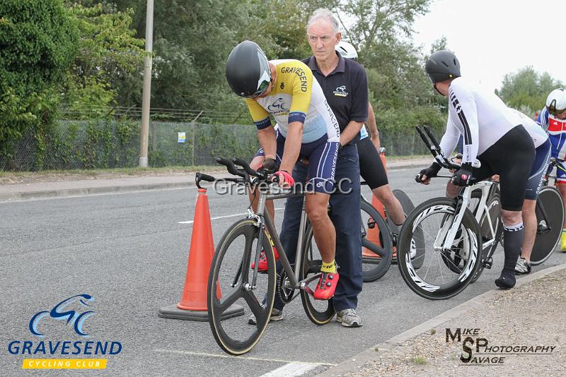 20180814-0007.jpg - GCC Rider Bob Wilson at GCC Evening 10 Time Trial 14-Aug-2018.  Isle of Grain, Kent.