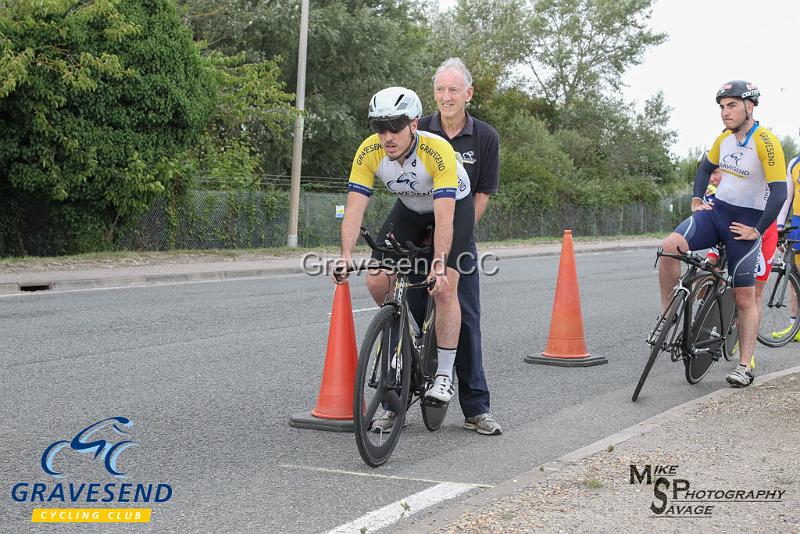 20180814-0041.jpg - GCC Rider Steve Harrington at GCC Evening 10 Time Trial 14-Aug-2018.  Isle of Grain, Kent.