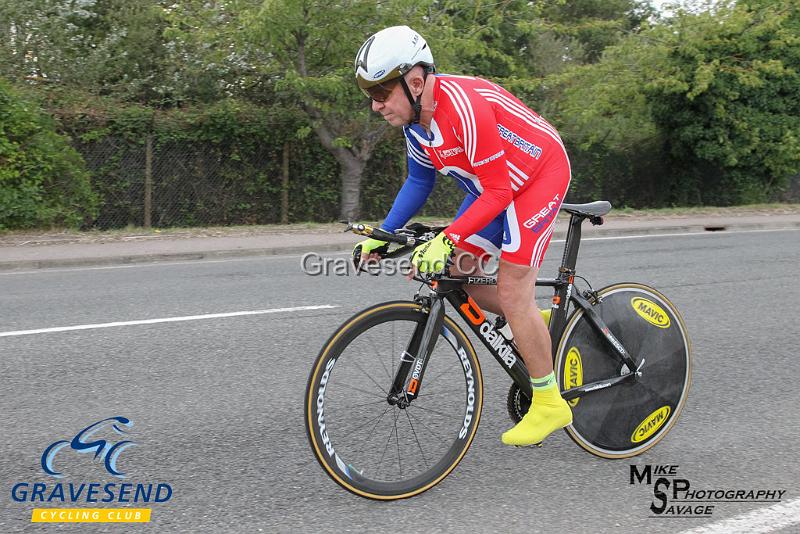 20180814-0079.jpg - Kassei Rider Graham Strugnell at GCC Evening 10 Time Trial 14-Aug-2018.  Isle of Grain, Kent.