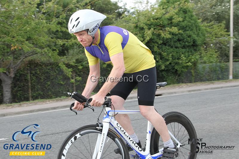 20180814-0141.jpg - CC Bexley Rider Lee Willard at GCC Evening 10 Time Trial 14-Aug-2018.  Isle of Grain, Kent.