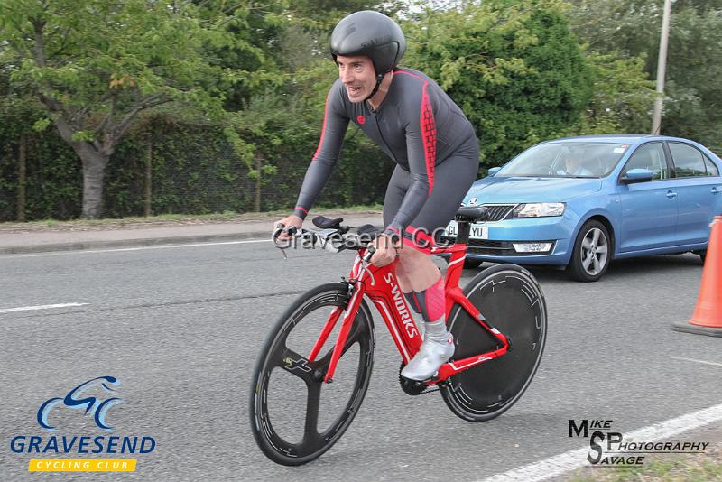 20180814-0192.jpg - Wigmore CC Rider Antony Bee at GCC Evening 10 Time Trial 14-Aug-2018.  Isle of Grain, Kent.