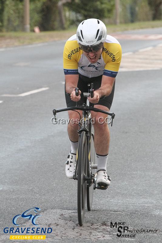 20180814-0277.jpg - GCC Rider Steve Harrington at GCC Evening 10 Time Trial 14-Aug-2018.  Isle of Grain, Kent.
