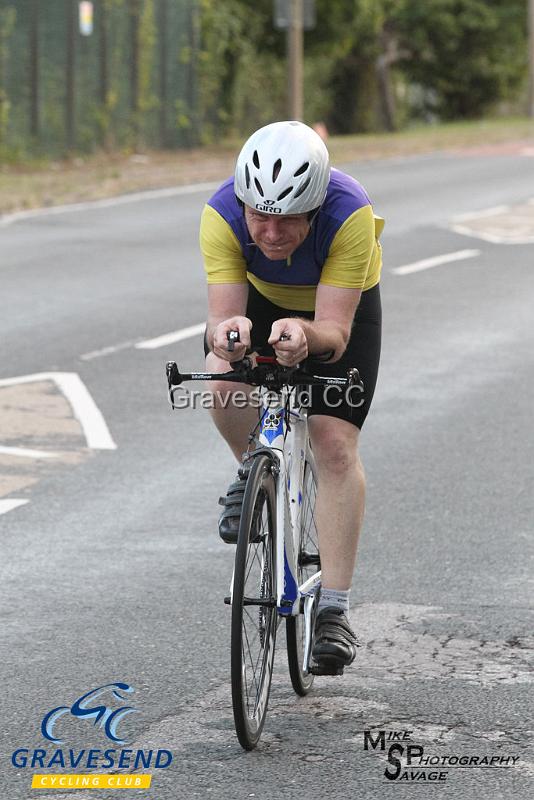20180814-0343.jpg - CC Bexley Rider Lee Willard at GCC Evening 10 Time Trial 14-Aug-2018.  Isle of Grain, Kent.