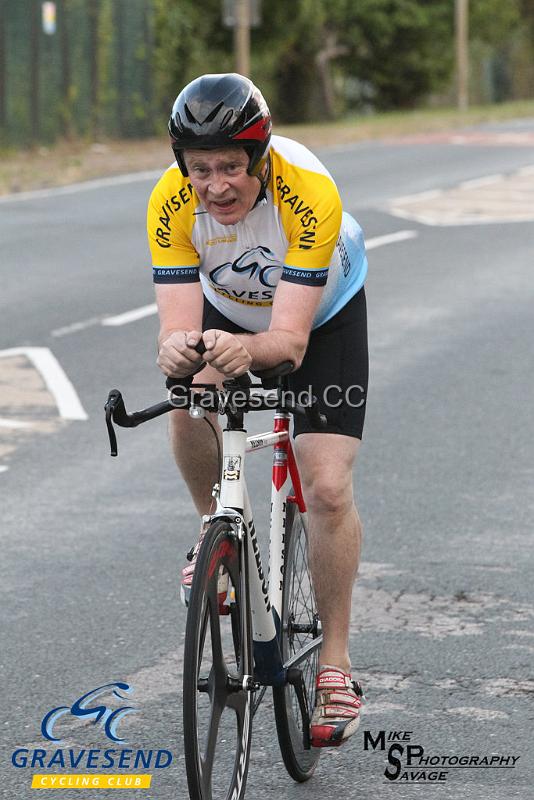 20180814-0416.jpg - GCC Rider Keith Ward at GCC Evening 10 Time Trial 14-Aug-2018.  Isle of Grain, Kent.