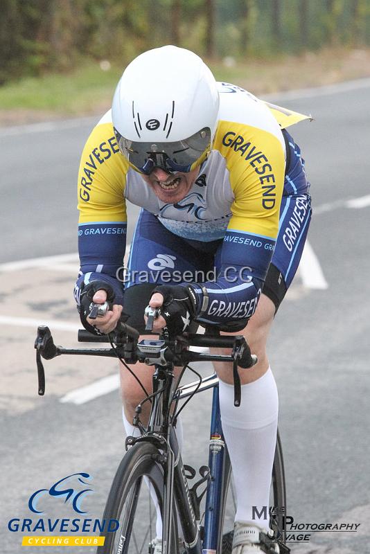20180814-0428.jpg - GCC Rider James Smith at GCC Evening 10 Time Trial 14-Aug-2018.  Isle of Grain, Kent.