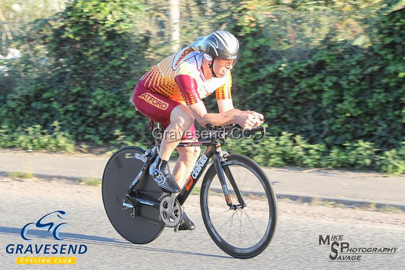20180821-0078.jpg - Catford CC Rider A Beswetherick at GCC Evening 10 Time Trial 21-August-2018.  Isle of Grain, Kent.