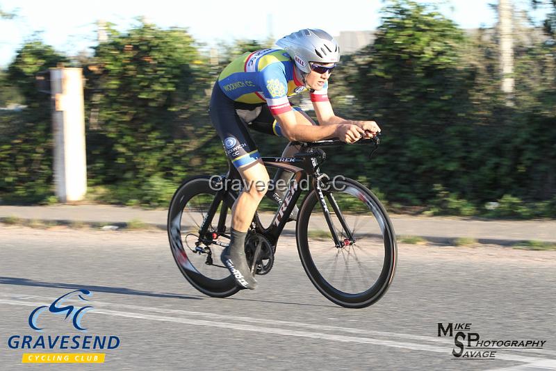 20180821-0116.jpg - Woolwich CC Rider Hugh Smith at GCC Evening 10 Time Trial 21-August-2018.  Isle of Grain, Kent.