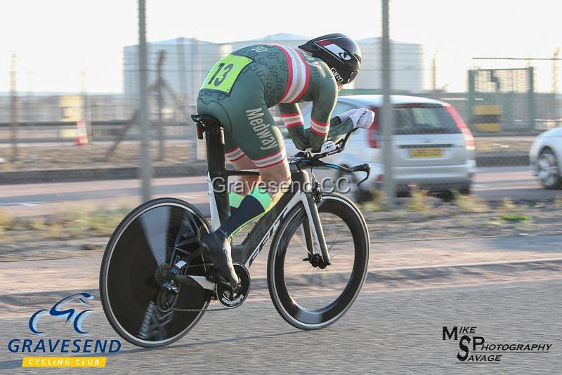 20180821-0161.jpg - Medway Velo Rider Lee Kingston at GCC Evening 10 Time Trial 21-August-2018.  Isle of Grain, Kent.