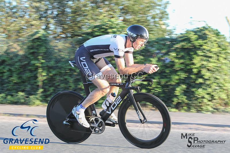 20180821-0173.jpg - VO2 Max Racing Rider Craig Ormiston at GCC Evening 10 Time Trial 21-August-2018.  Isle of Grain, Kent.