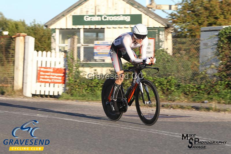 20180821-0184.jpg - Abellio SFA CC Rider Richard Jones at GCC Evening 10 Time Trial 21-August-2018.  Isle of Grain, Kent.