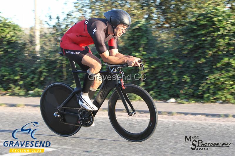 20180821-0275.jpg - GCC Rider Martin Jessup at GCC Evening 10 Time Trial 21-August-2018.  Isle of Grain, Kent.