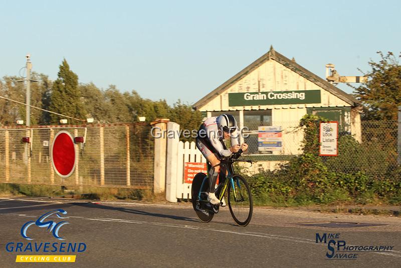 20180821-0321.jpg - Abellio SFA CC Rider Mark Baker at GCC Evening 10 Time Trial 21-August-2018.  Isle of Grain, Kent.