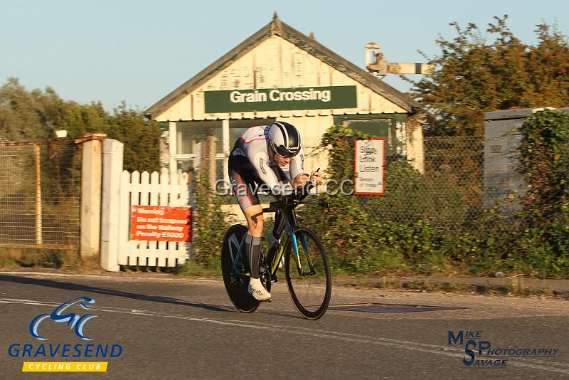 20180821-0322.jpg - Abellio SFA CC Rider Mark Baker at GCC Evening 10 Time Trial 21-August-2018.  Isle of Grain, Kent.