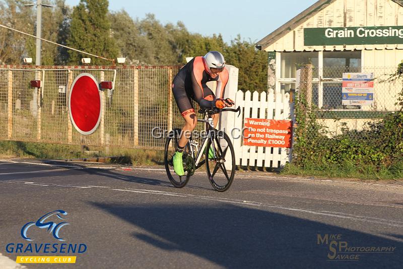20180821-0352.jpg - Wigmore CC Rider David Bishop at GCC Evening 10 Time Trial 21-August-2018.  Isle of Grain, Kent.